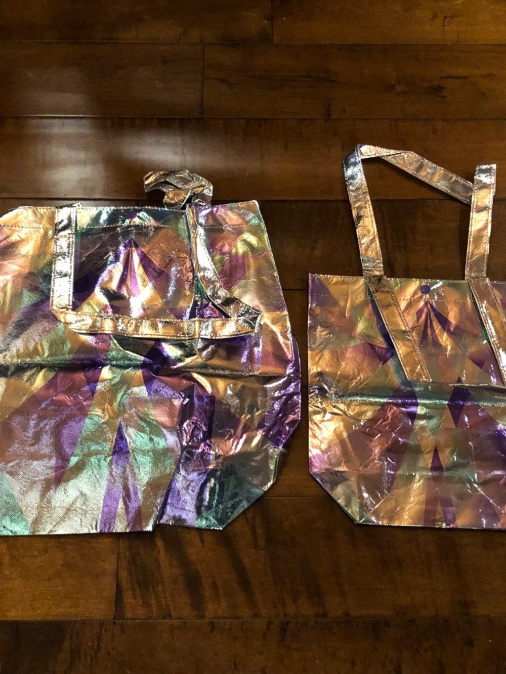 Collectable Ivivva (Lululemon) reusable Shoppers